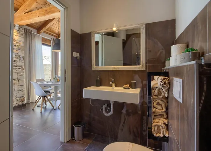 Cozy Pietra With Private Pool And Whirpool Villa Šišan