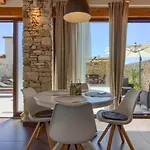 Villa Cozy Pietra With Private Pool And Whirpool Sisan