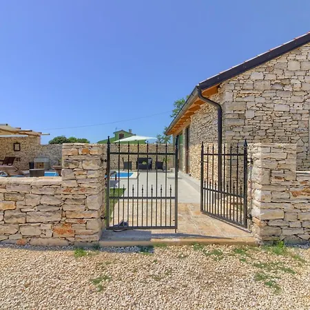 Cozy Pietra With Private Pool And Whirpool *