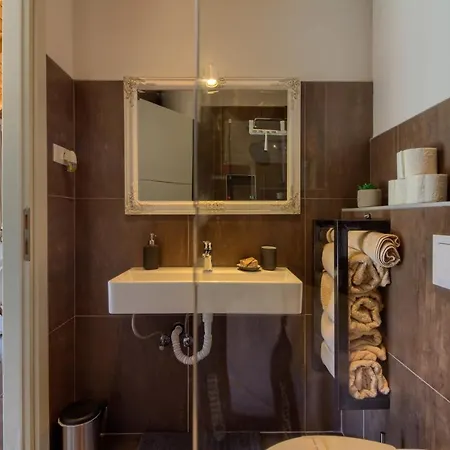 Cozy Pietra With Private Pool And Whirpool * Šišan