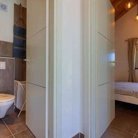 Villa Cozy Pietra With Private Pool And Whirpool